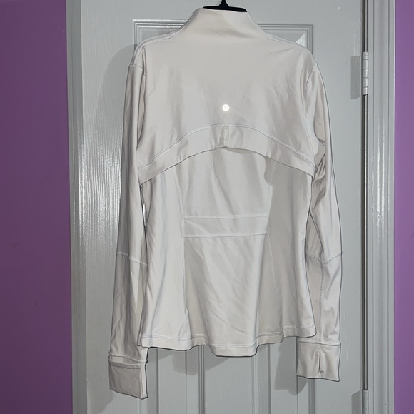 Lululemon jacket - Picture 3 of 5